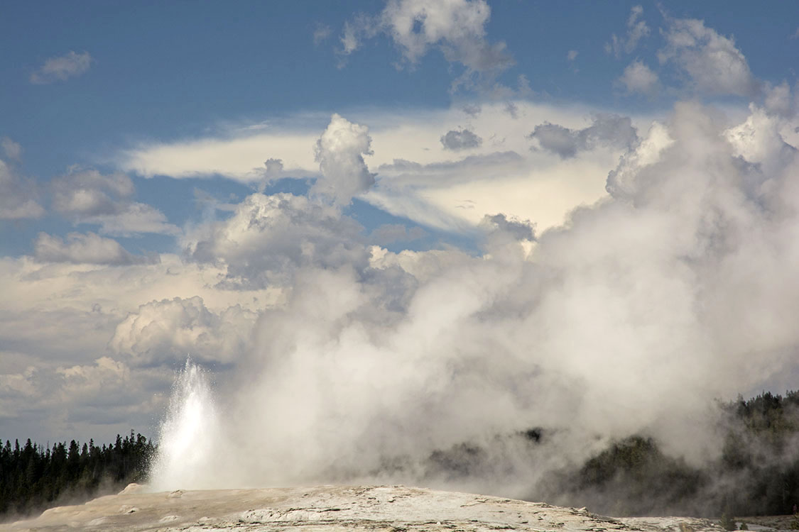 Yellowstone-land